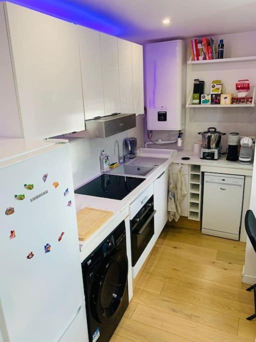 Studio Cosy Au Coeur De Paris Exteriör bild