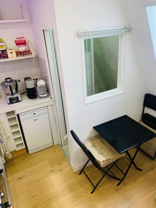 Studio Cosy Au Coeur De Paris Exteriör bild